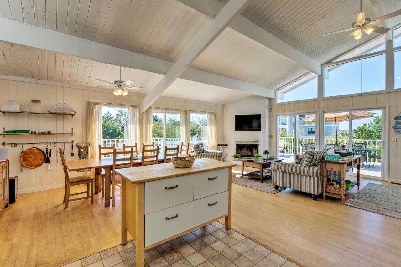 Westhampton Beach Home With Deck And Ocean Views! Zewnętrze zdjęcie
