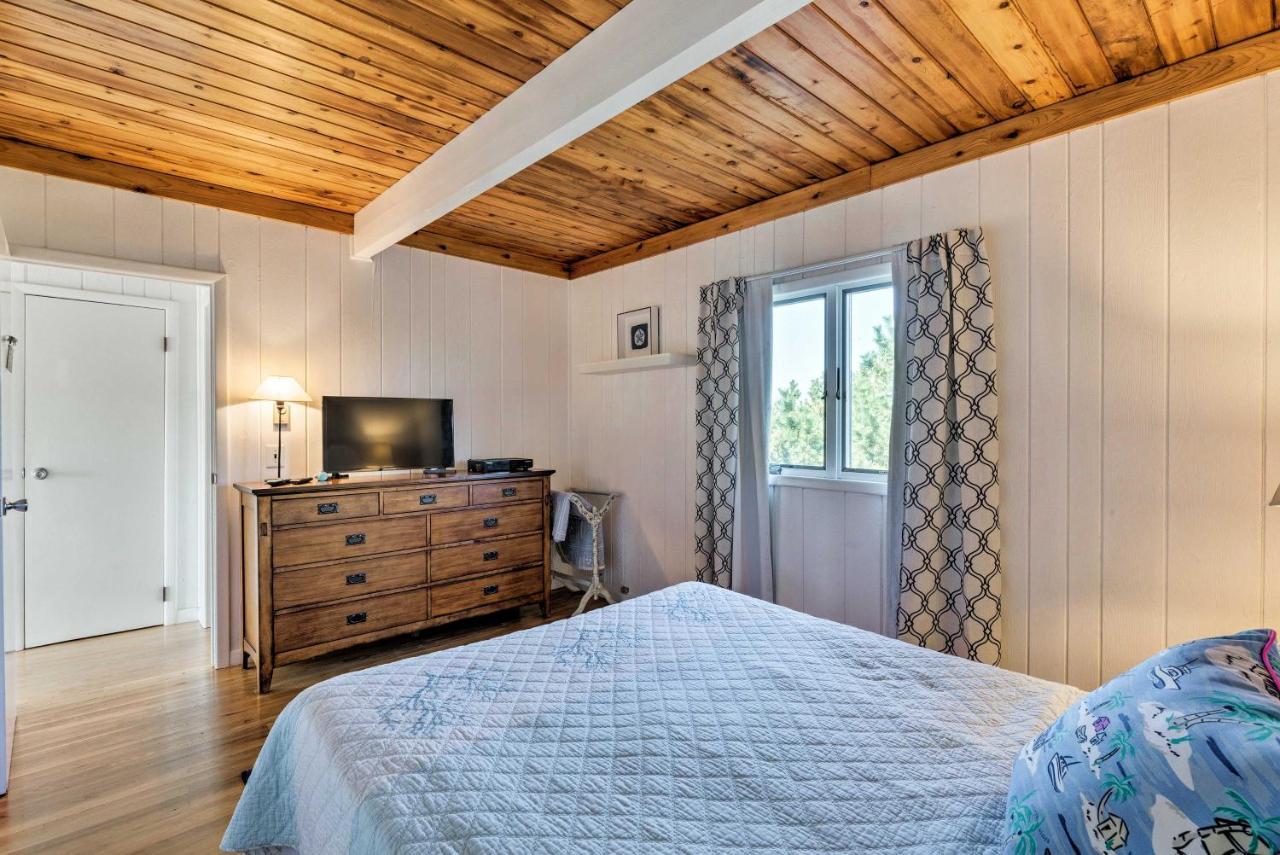 Westhampton Beach Home With Deck And Ocean Views! Zewnętrze zdjęcie