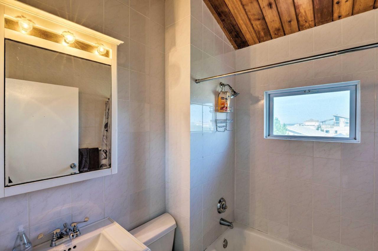 Westhampton Beach Home With Deck And Ocean Views! Zewnętrze zdjęcie